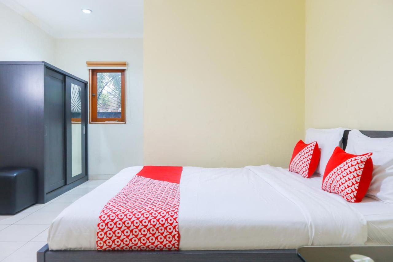 Oyo 2196 Ss Homes Jakarta Exterior photo